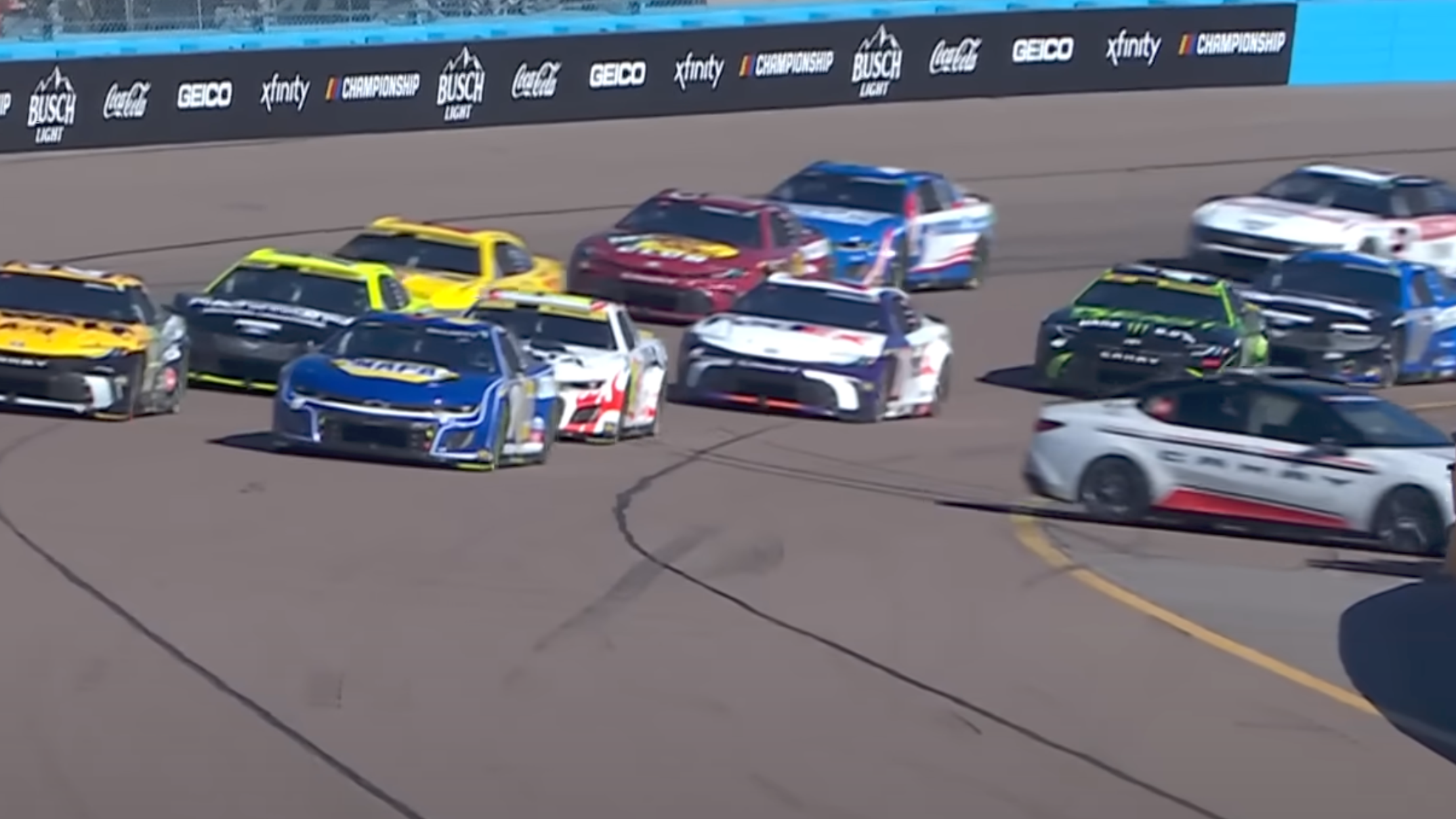 The Toyota pace car hits the barrier before the Stage 2 restart © NASCAR 